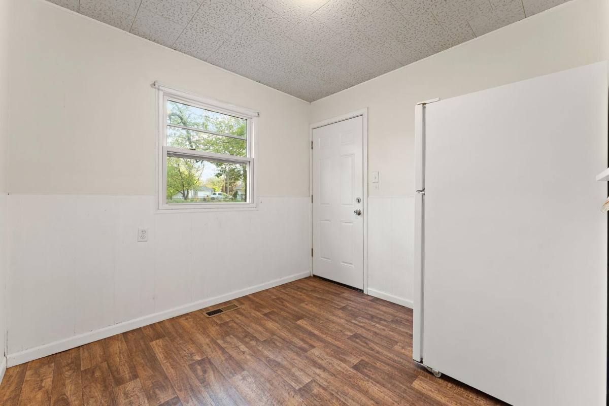 House for rent at 300 N Guyer St, Hobart, IN 46342