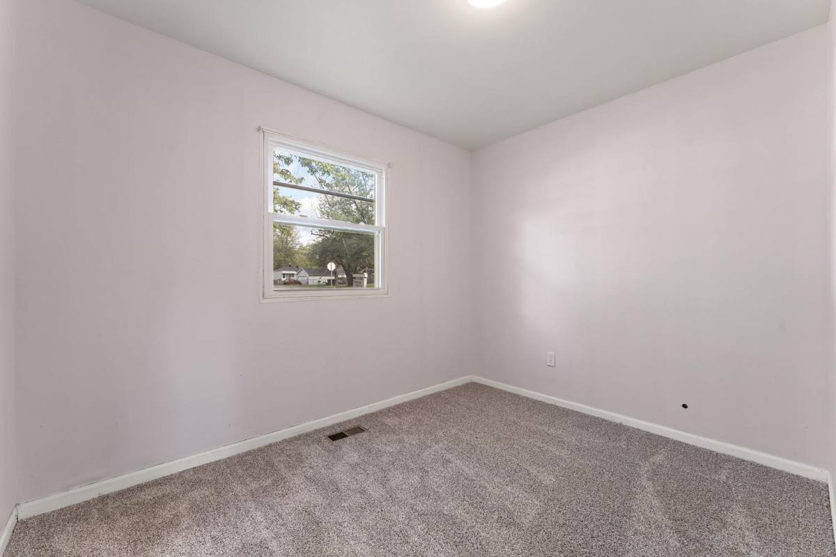 House for rent at 300 N Guyer St, Hobart, IN 46342