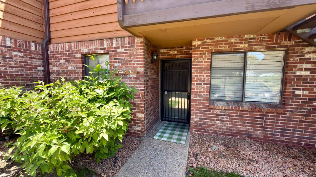 Condo for rent at 2225 S Buckley Rd #101, Aurora, CO 80013