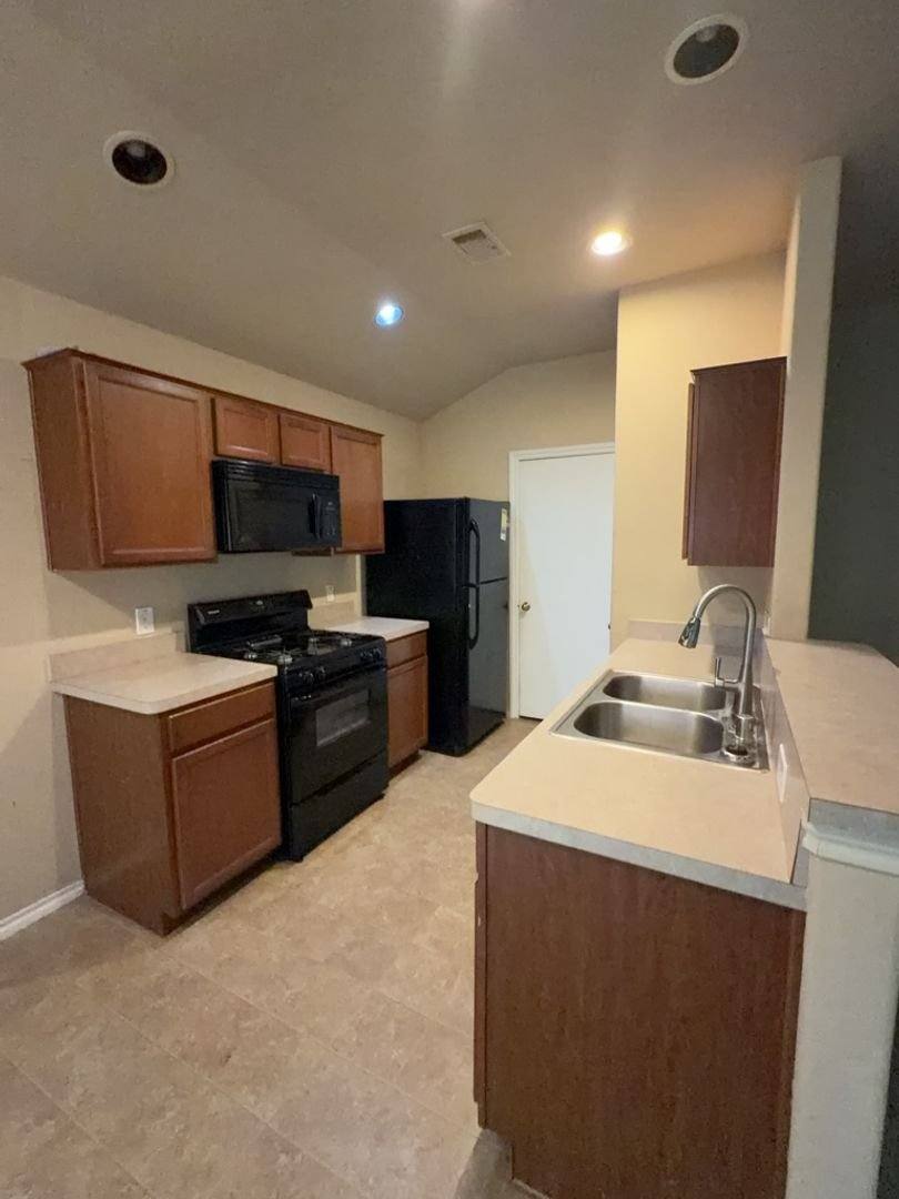 House for rent at 817 Lovebug Lane, Conroe, TX 77301