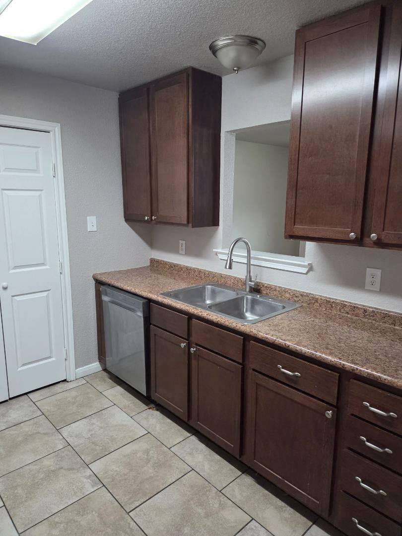 Apartment for rent at 305 Shirley Dr, Waco, TX 76705