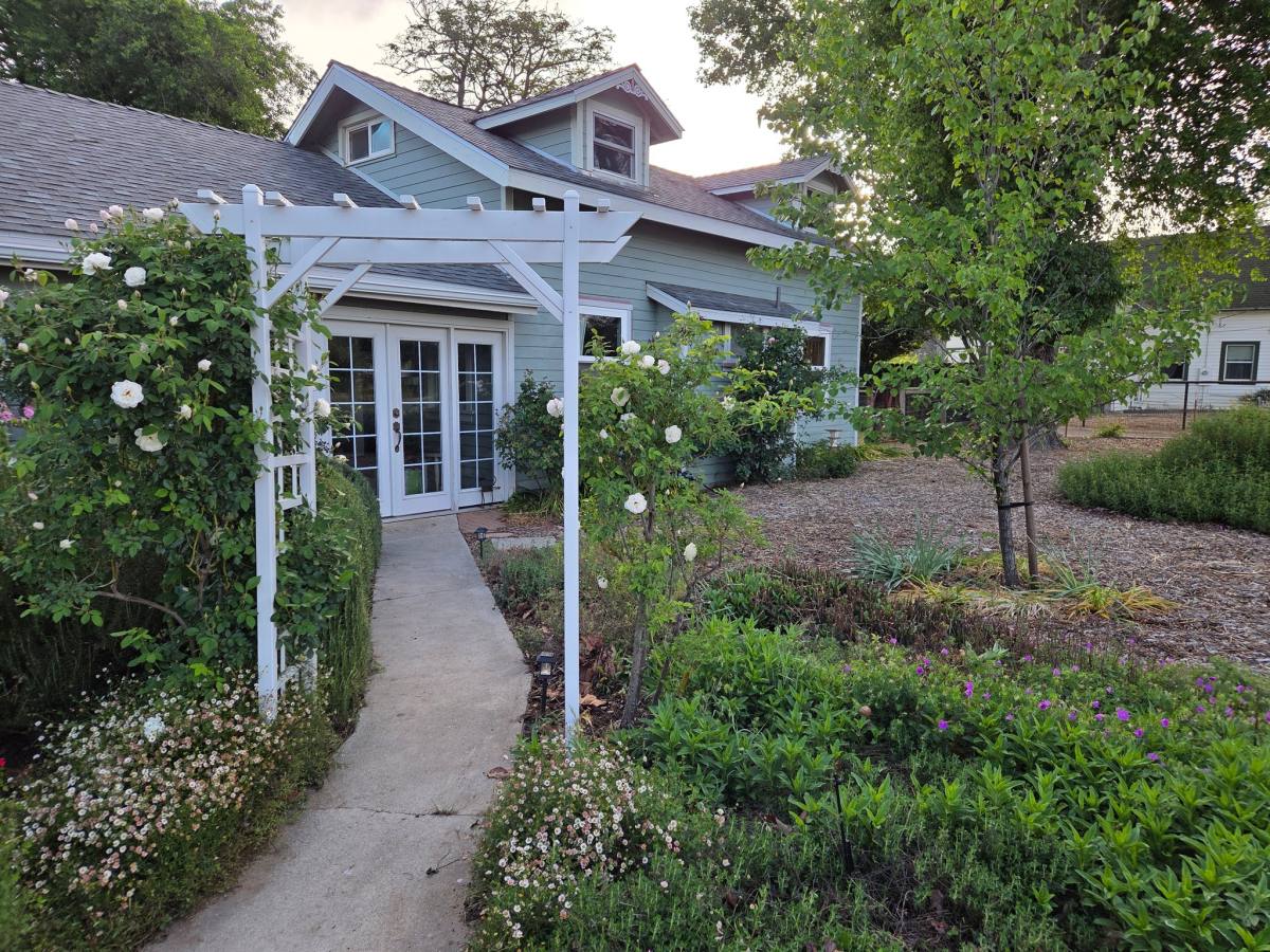 Apartment for rent at 9247 Poplar St #1, Atascadero, CA 93422