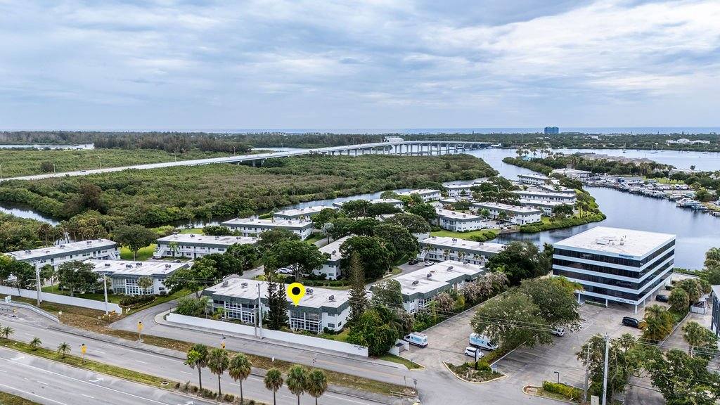 Condo for rent at 2800 Indian River Blvd #R9, Vero Beach, FL 32960
