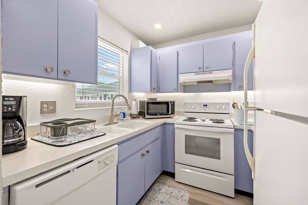 Condo for rent at 2800 Indian River Blvd #R9, Vero Beach, FL 32960