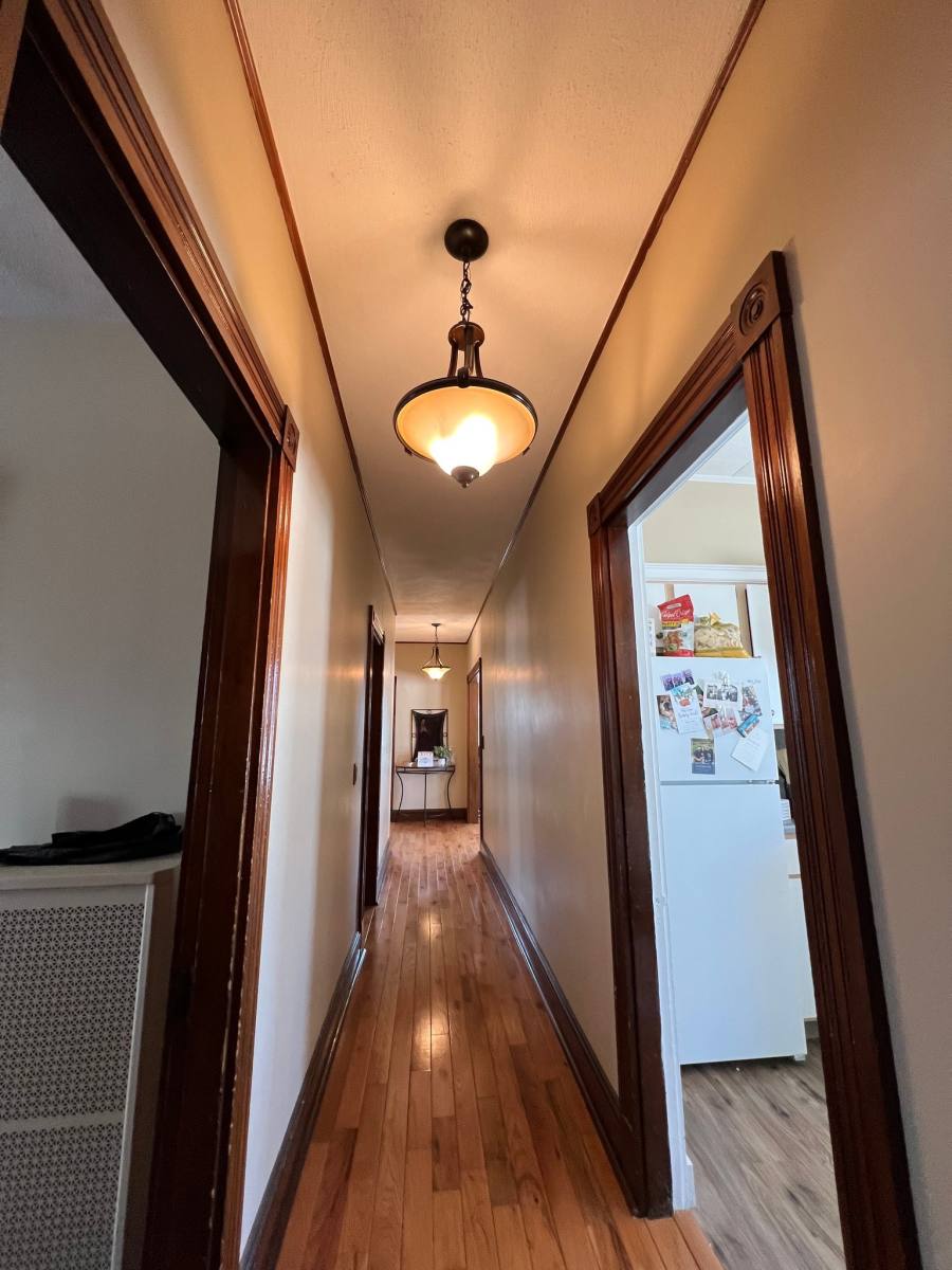 Apartment for rent at 10 Davis St #2, Woburn, MA 01801
