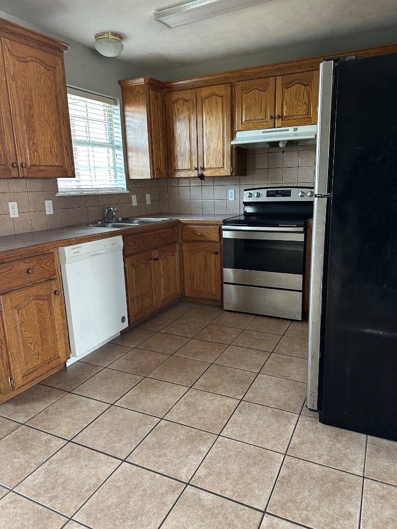 Apartment for rent at 405 Cheyenne Place, Texarkana, TX 75501