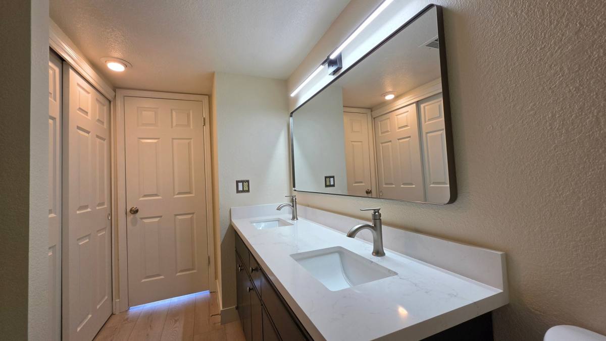 Condo for rent at 1351 N Pleasant Dr, Chandler, AZ 85225
