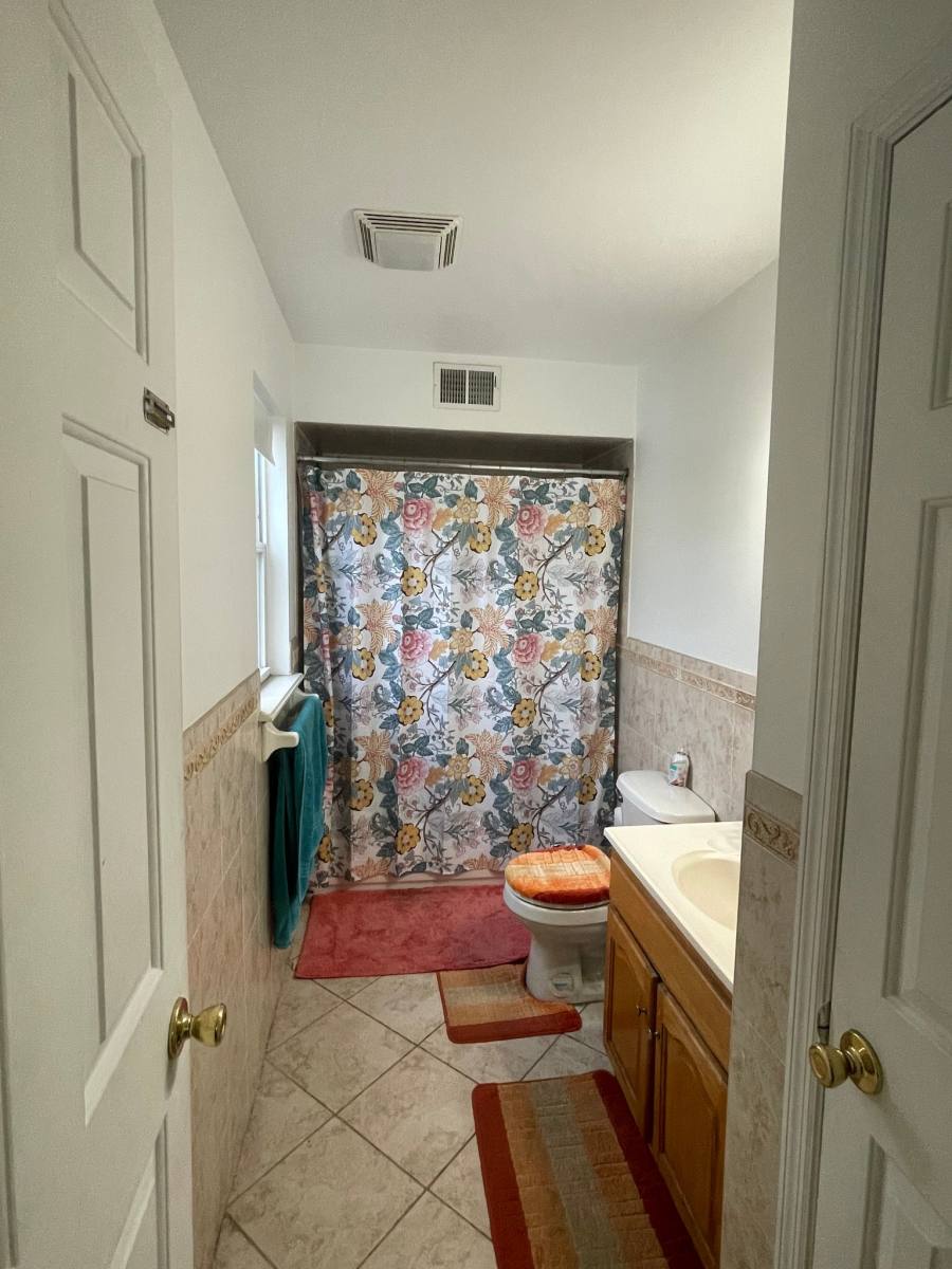 House for rent at 12 General Karge Court, Elizabeth, NJ 07202