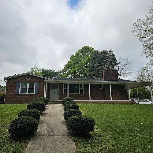 House for rent at 548 Greenway Dr, Statesville, NC 28677