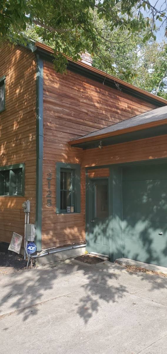 House for rent at 2125 W Alex Bell Rd, Dayton, OH 45459