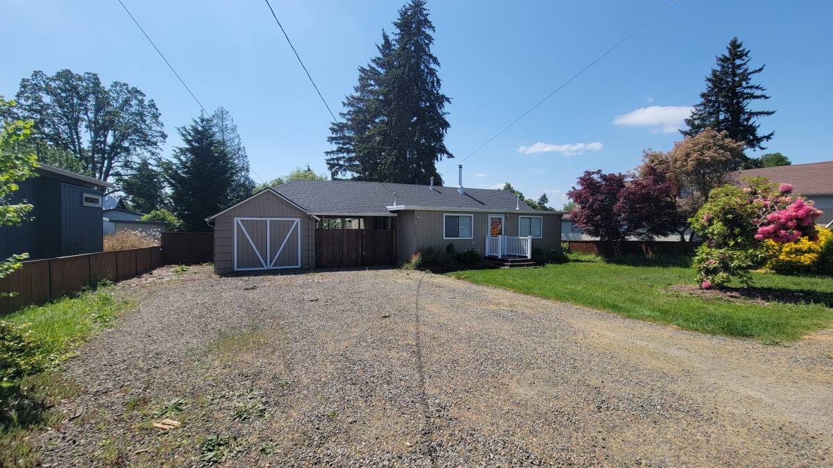 House for rent at 1026 Prospect St, Oregon City, OR 97045