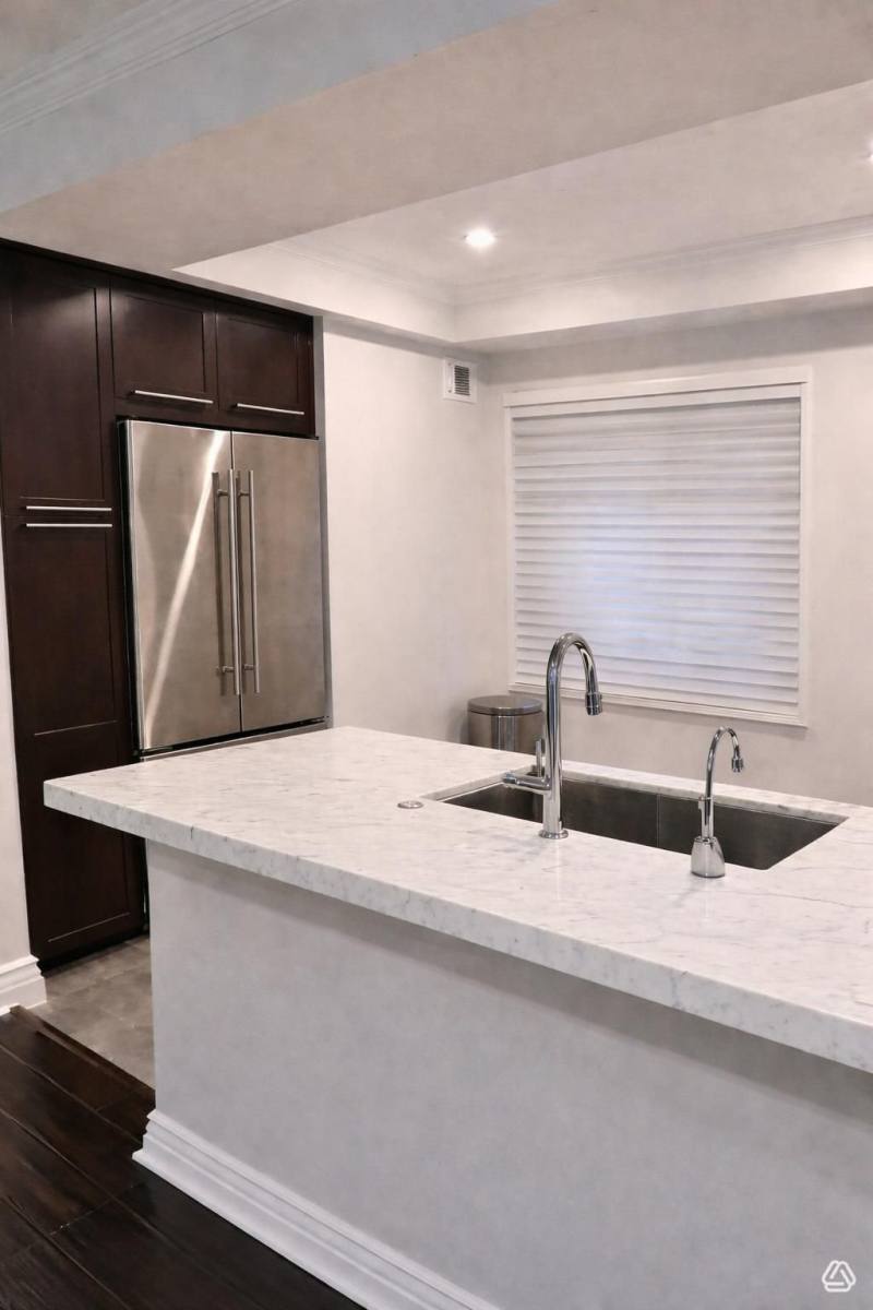 Apartment for rent at 11706 Montana Ave #107, Los Angeles, CA 90049