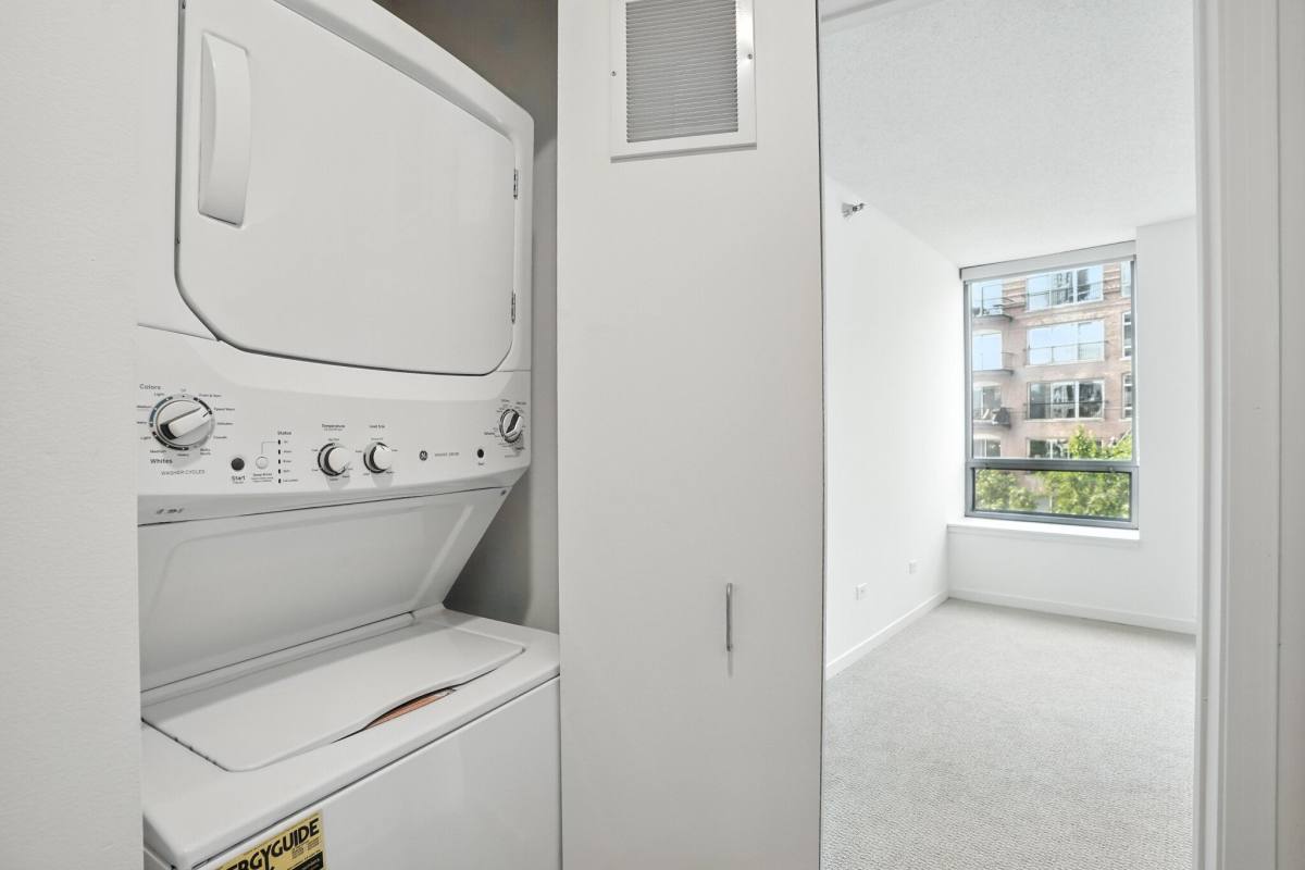 Apartment for rent at 530 N Kingsbury St, Chicago, IL 60654