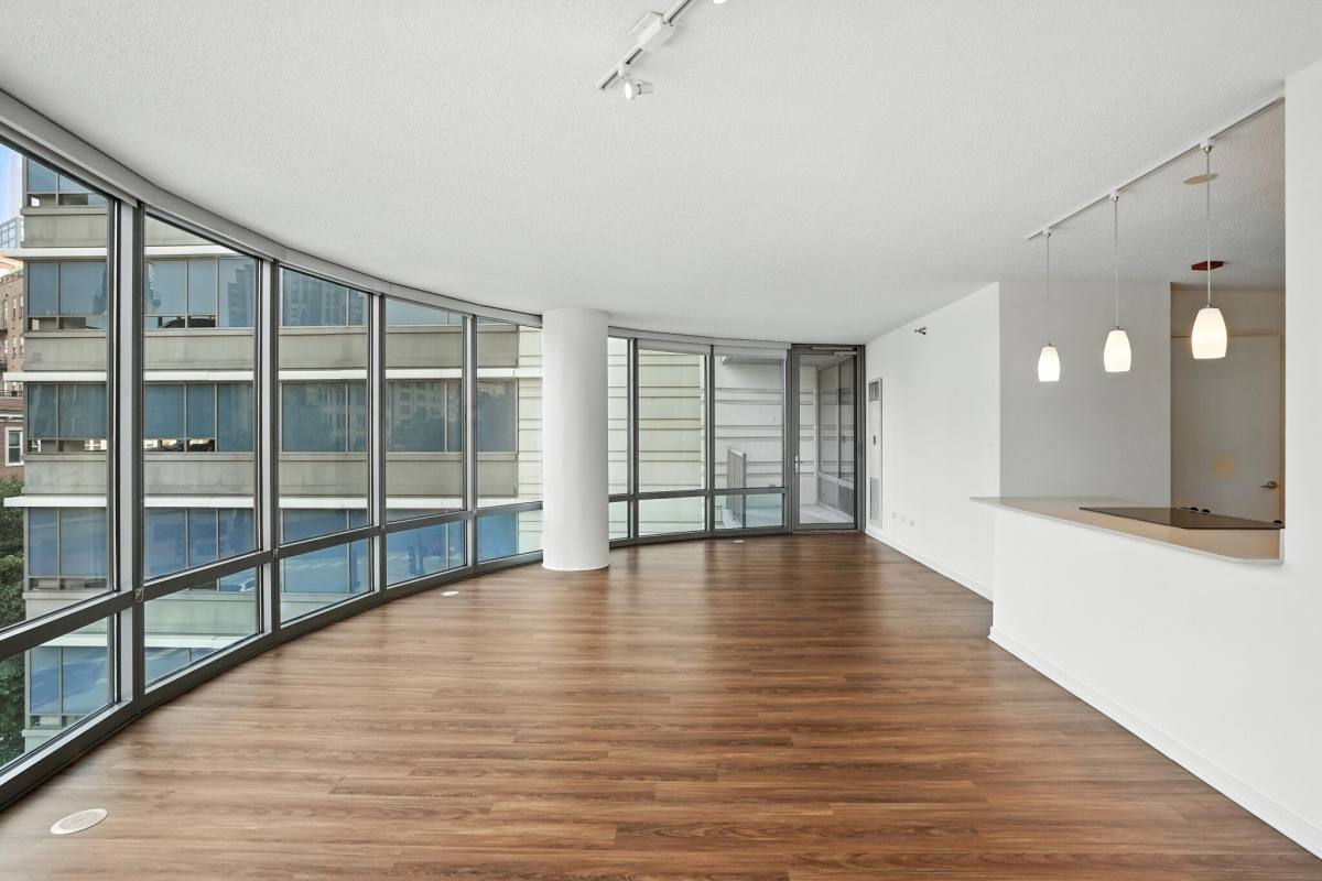 Apartment for rent at 530 N Kingsbury St, Chicago, IL 60654