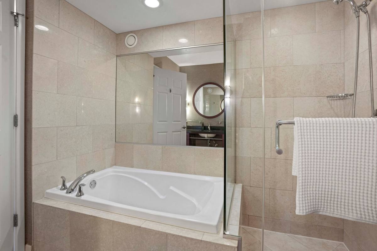 Apartment for rent at 1253 S Michigan Ave, Chicago, IL 60605
