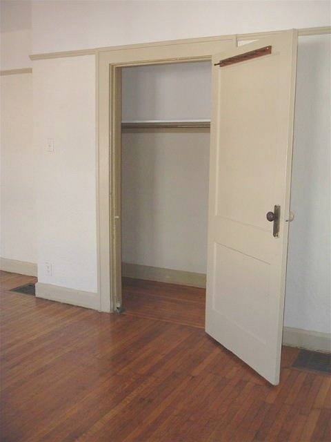 Apartment for rent at 3058 Brookside Parkway N Dr, Indianapolis, IN 46218