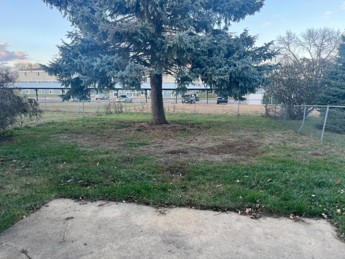Townhouse for rent at 5400 W 44th St, Sioux Falls, SD 57106