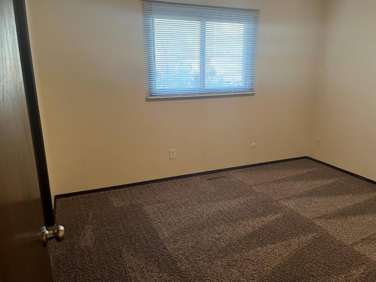 Townhouse for rent at 5400 W 44th St, Sioux Falls, SD 57106