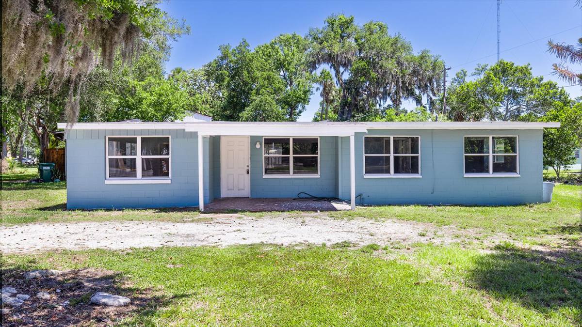 House for rent at 563 6th St, Daytona Beach, FL 32117