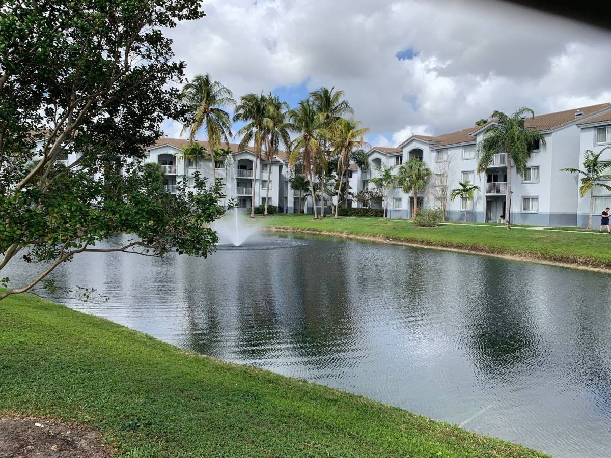 Condo for rent at 2640 S University Dr #954 2584170, Fort Lauderdale, FL 33328