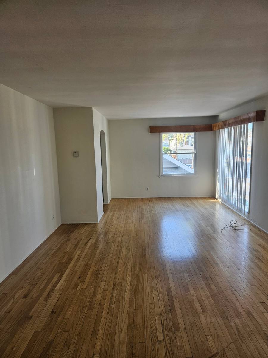 Apartment for rent at 1204 Bonnie Brea, Hermosa Beach, CA 90254