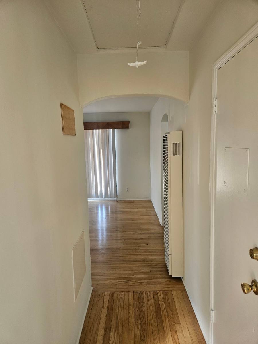 Apartment for rent at 1204 Bonnie Brea, Hermosa Beach, CA 90254