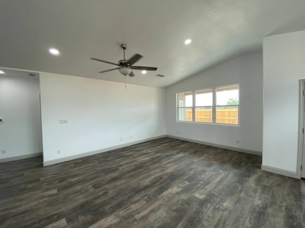 House for rent at 1901 N Montana Ave, Roswell, NM 88201