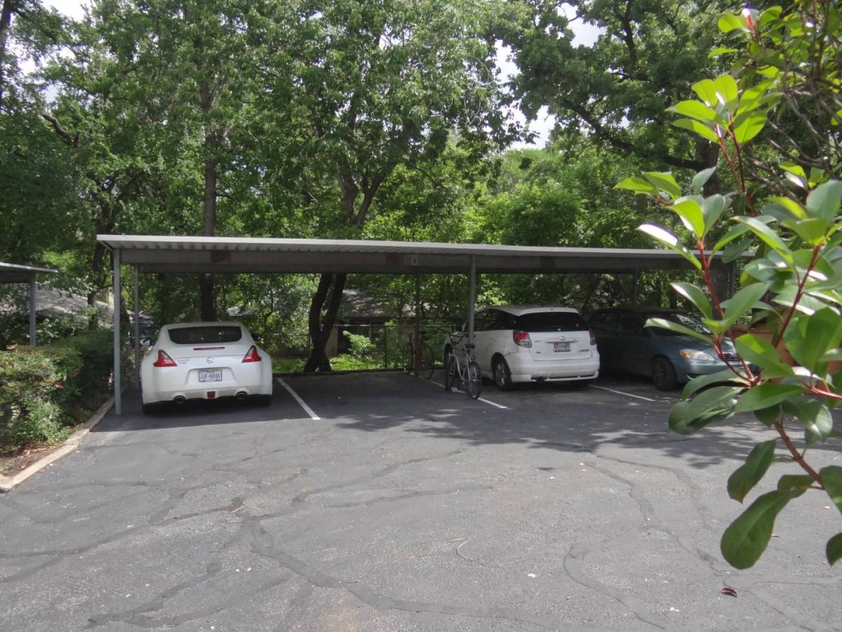 Condo for rent at 916 E 32nd St #102, Austin, TX 78705