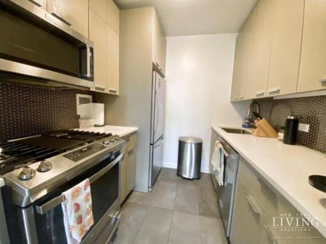 Apartment for rent at 105 Duane St #49A, New York, NY 10007
