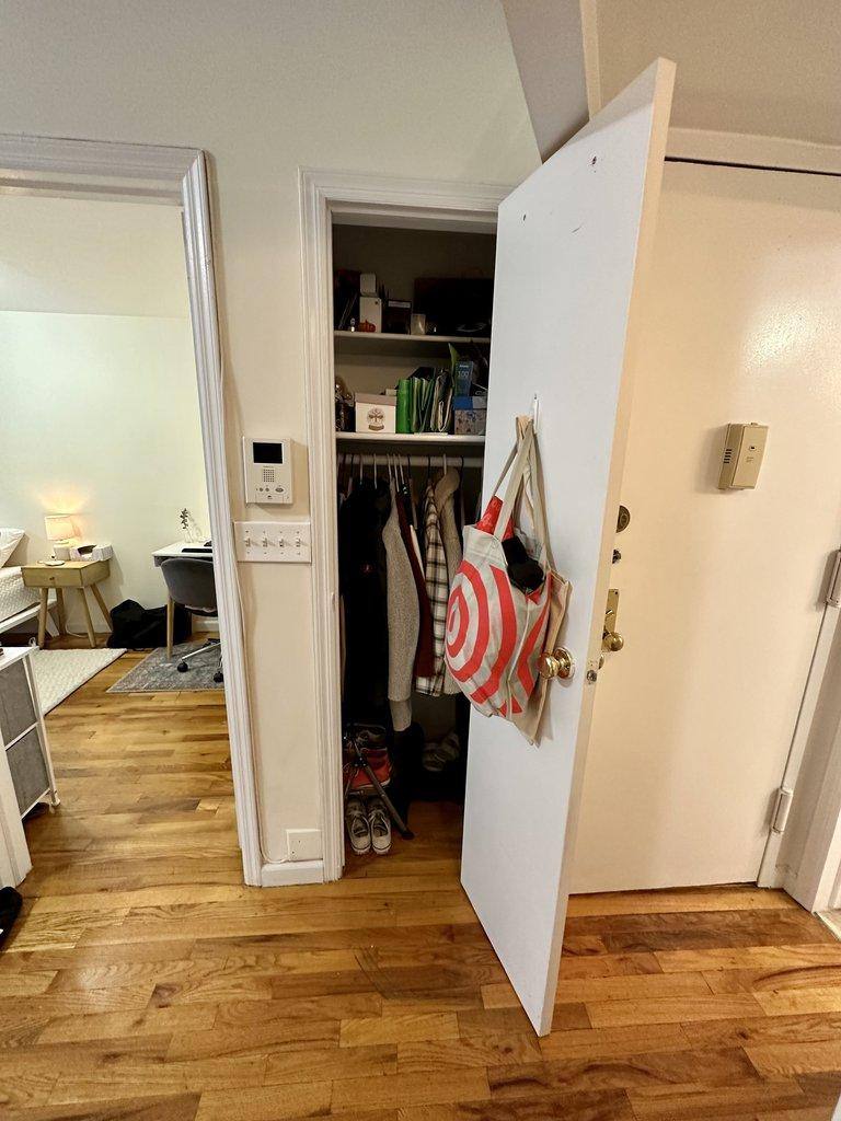 Townhouse for rent at 73 W 68th St #4, New York, NY 10023