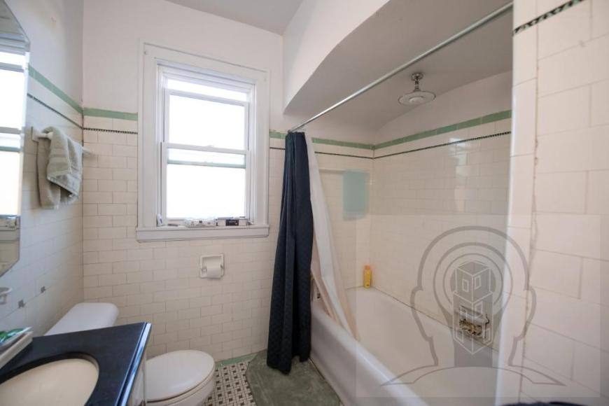 Apartment for rent at 5057 W Newport Ave #2, Chicago, IL 60641