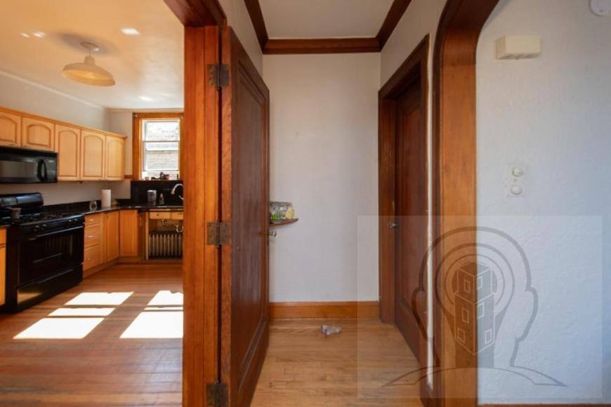 Apartment for rent at 5057 W Newport Ave #2, Chicago, IL 60641