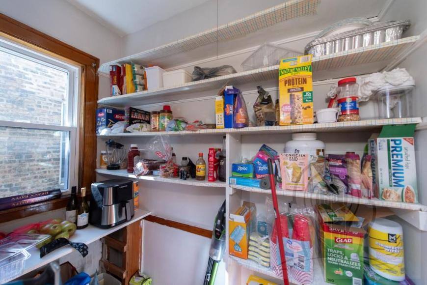 Apartment for rent at 5057 W Newport Ave #2, Chicago, IL 60641