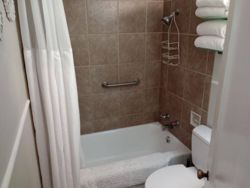 Apartment for rent at 117 N 35th St, Billings, MT 59101