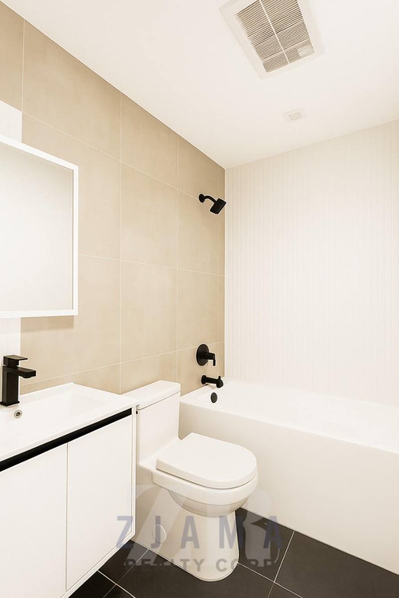Apartment for rent at 727 Dekalb Ave #4B, Brooklyn, NY 11216
