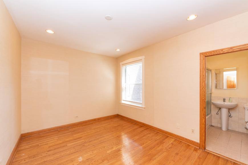 Apartment for rent at 3415 N Elaine Place #1, Chicago, IL 60657