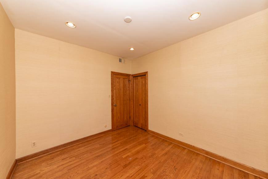 Apartment for rent at 3415 N Elaine Place #1, Chicago, IL 60657