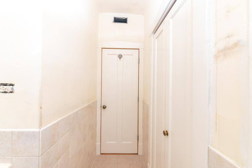 Apartment for rent at 3415 N Elaine Place #1, Chicago, IL 60657