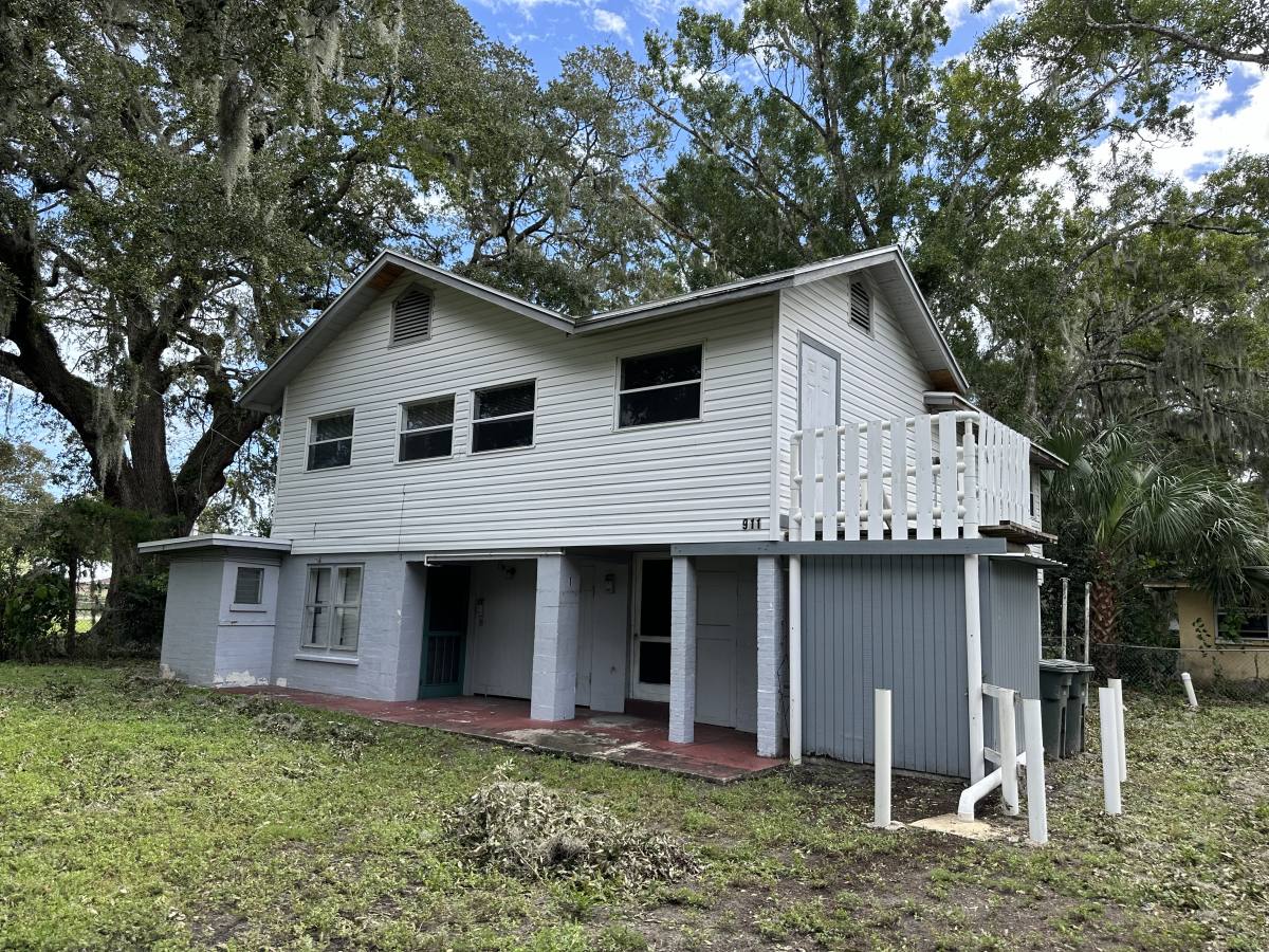 House for rent at 911 Winchester St, Daytona Beach, FL 32114