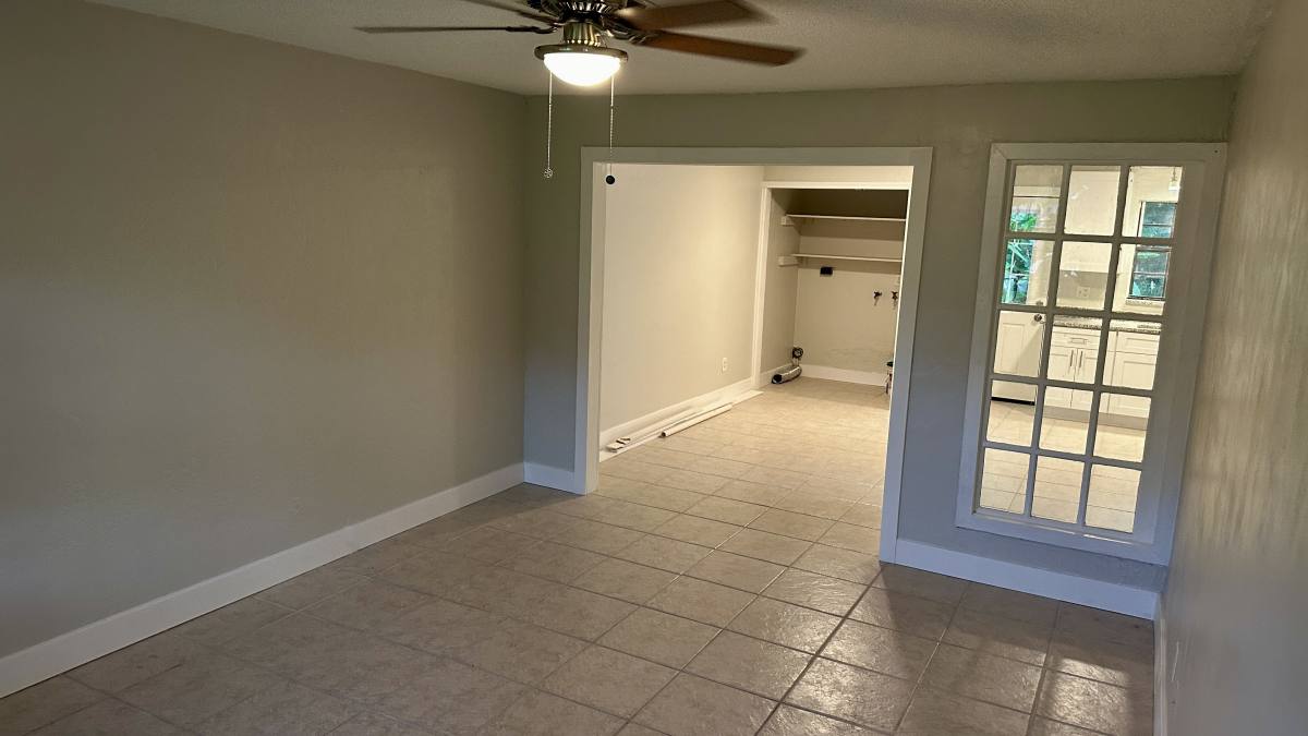 Townhouse for rent at 907 Royal Oak Court, Daytona Beach, FL 32117