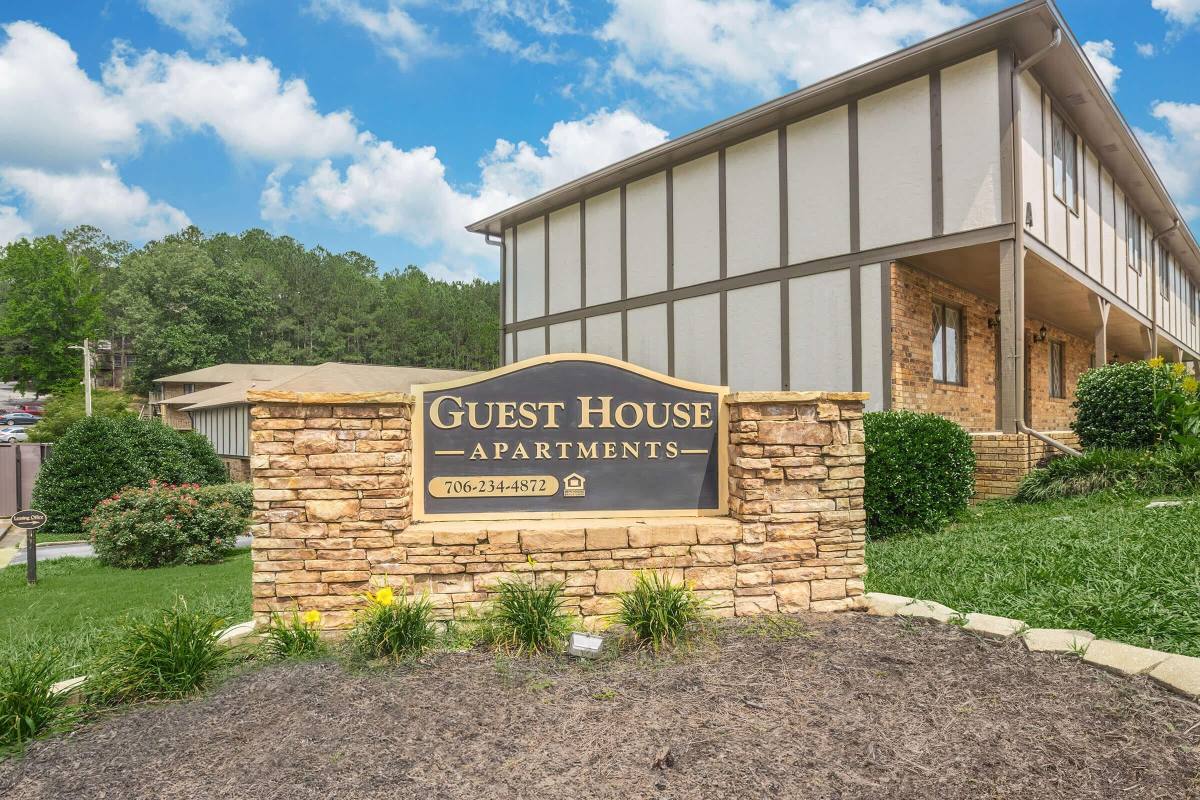 Apartment for rent at Guest House, 48 Chateau Dr SE, Rome, GA 30161