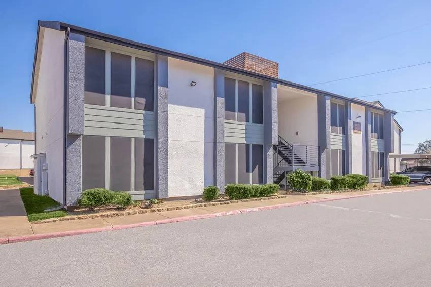 Apartment for rent at 3800 on Portland, 3716 Portland St #266, Irving, TX 75038