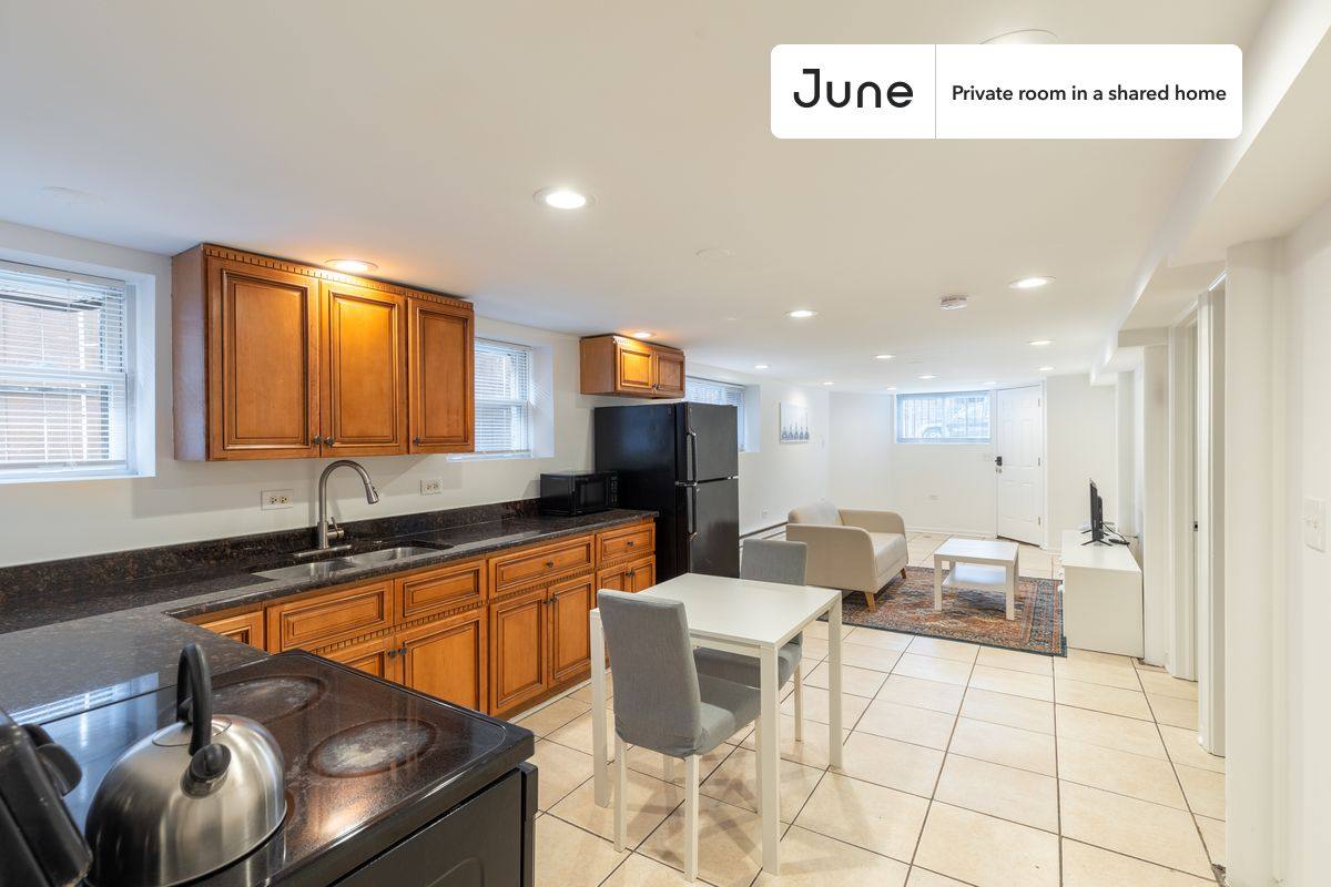 Apartment for rent at 1841 N Mozart St #A, Chicago, IL 60647