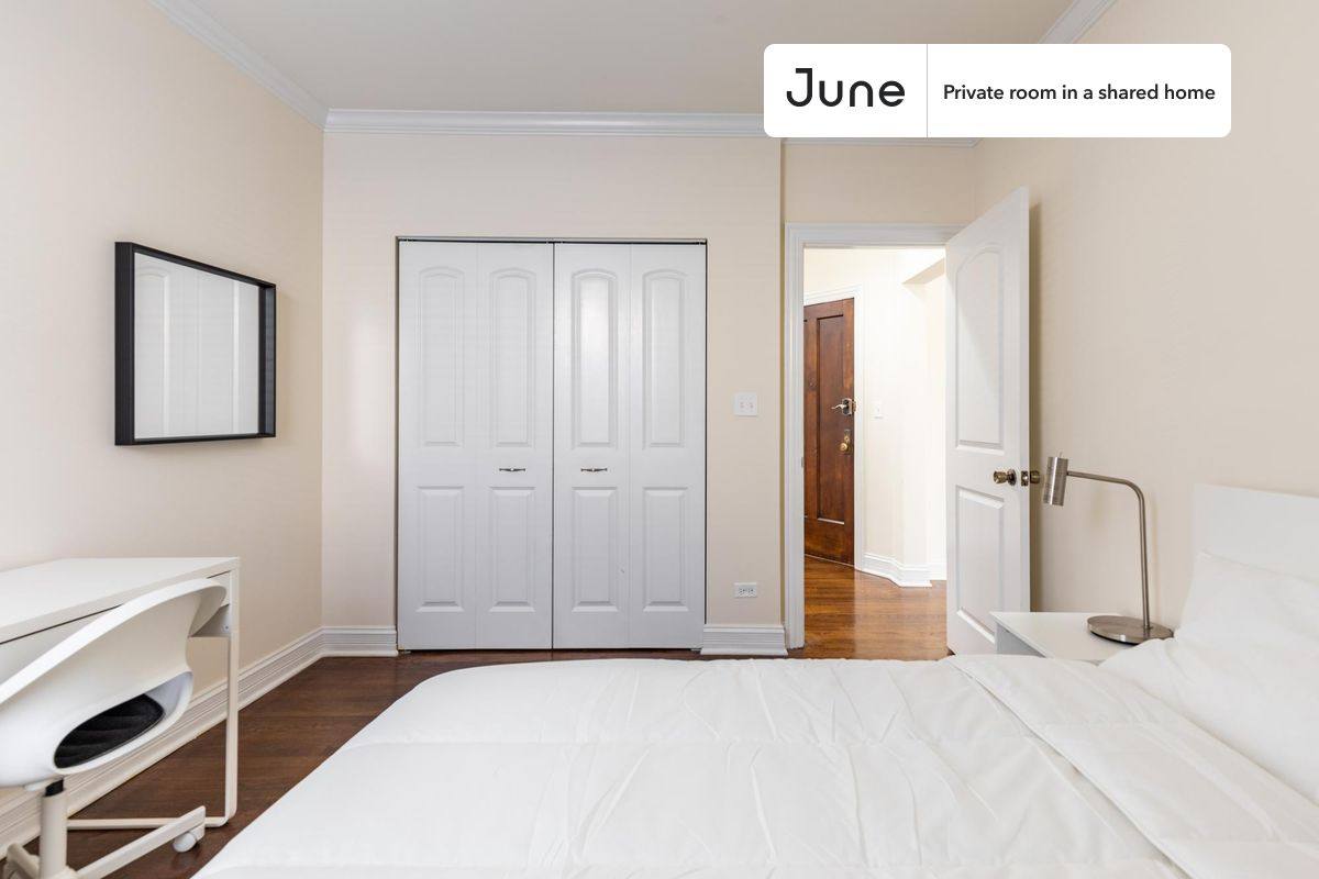 Apartment for rent at 3743 N Albany Ave #A, Chicago, IL 60618