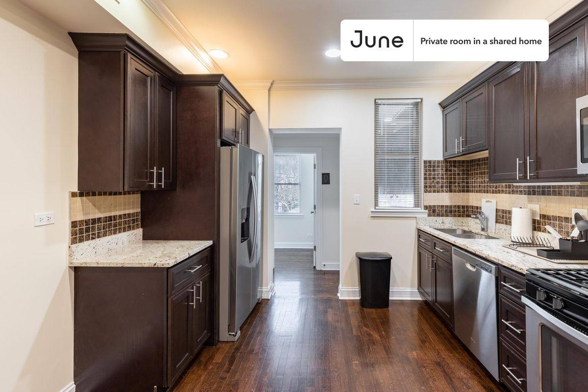 Apartment for rent at 3743 N Albany Ave #A, Chicago, IL 60618
