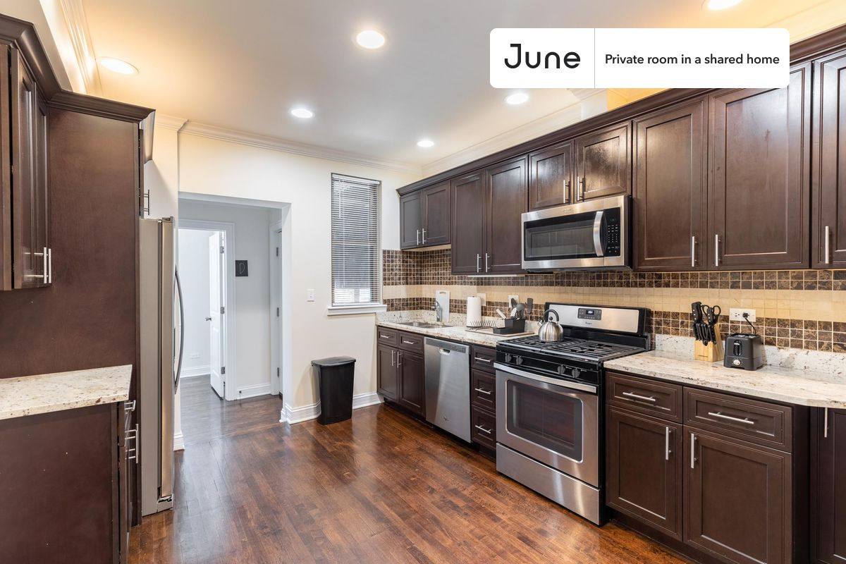 Apartment for rent at 3743 N Albany Ave #A, Chicago, IL 60618