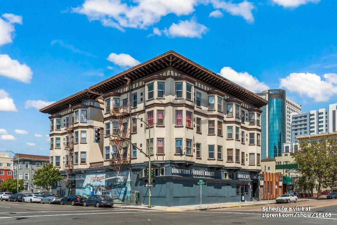 Apartment for rent at 680 14th St #412, Oakland, CA 94612