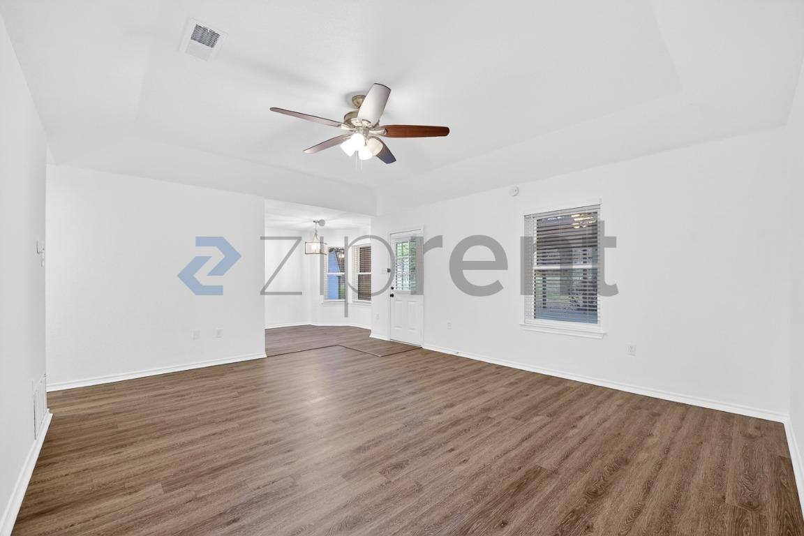 House for rent at 217 Spring Branch Trail N, Springtown, TX 76082