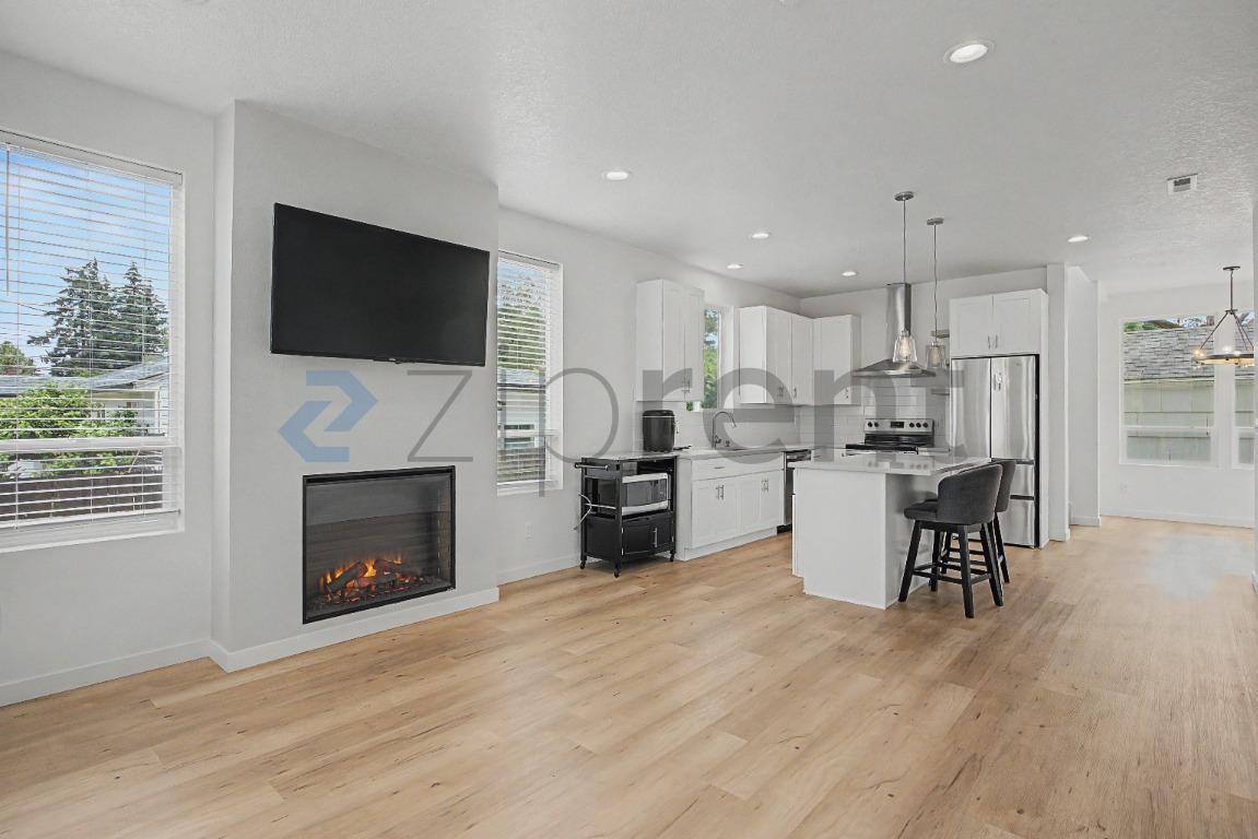 House for rent at 7750 SE 57th Ave, Portland, OR 97206