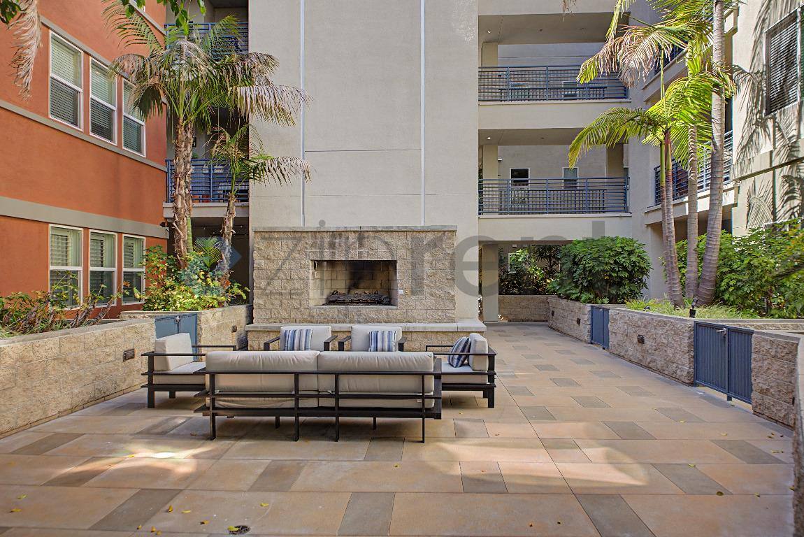 Apartment for rent at 300 E 4th St #407, Long Beach, CA 90802